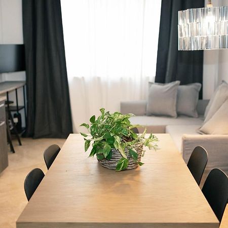 Black Marble - Design Apartment Bari Luaran gambar