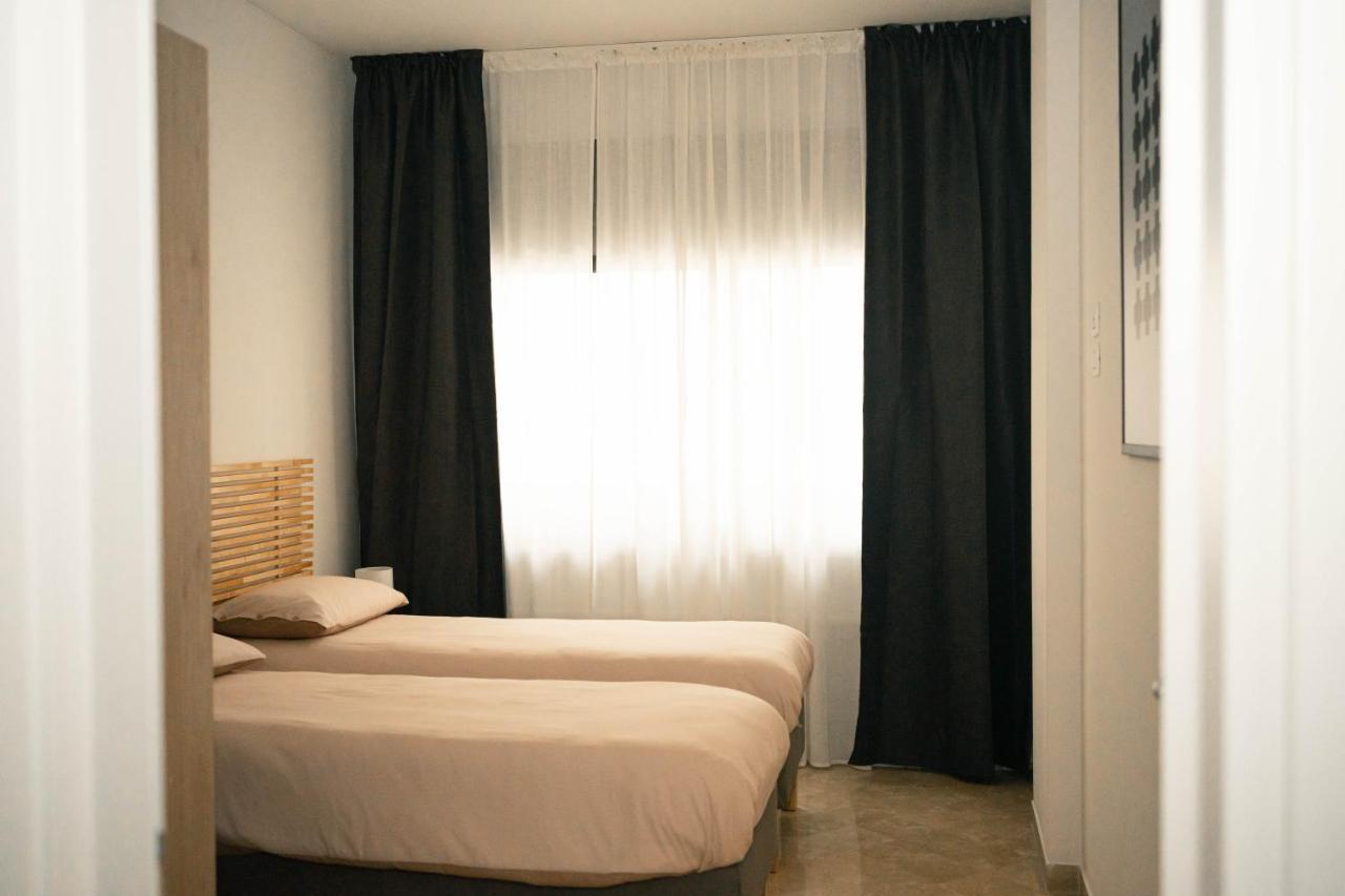 Black Marble - Design Apartment Bari Luaran gambar